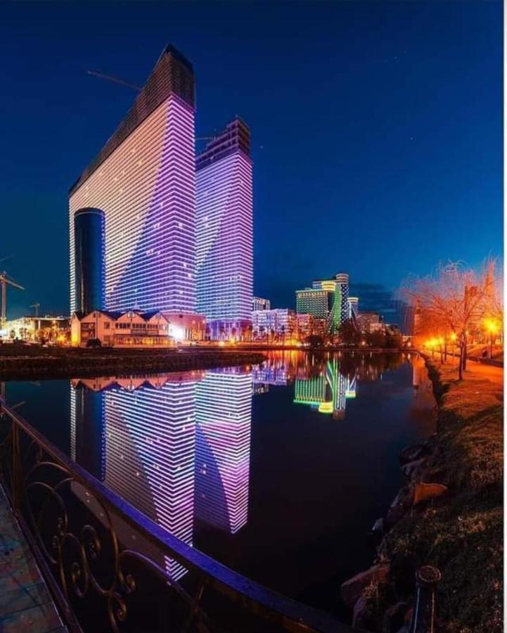 Luxury Sea View Orbi City Batumi Eksteriør billede