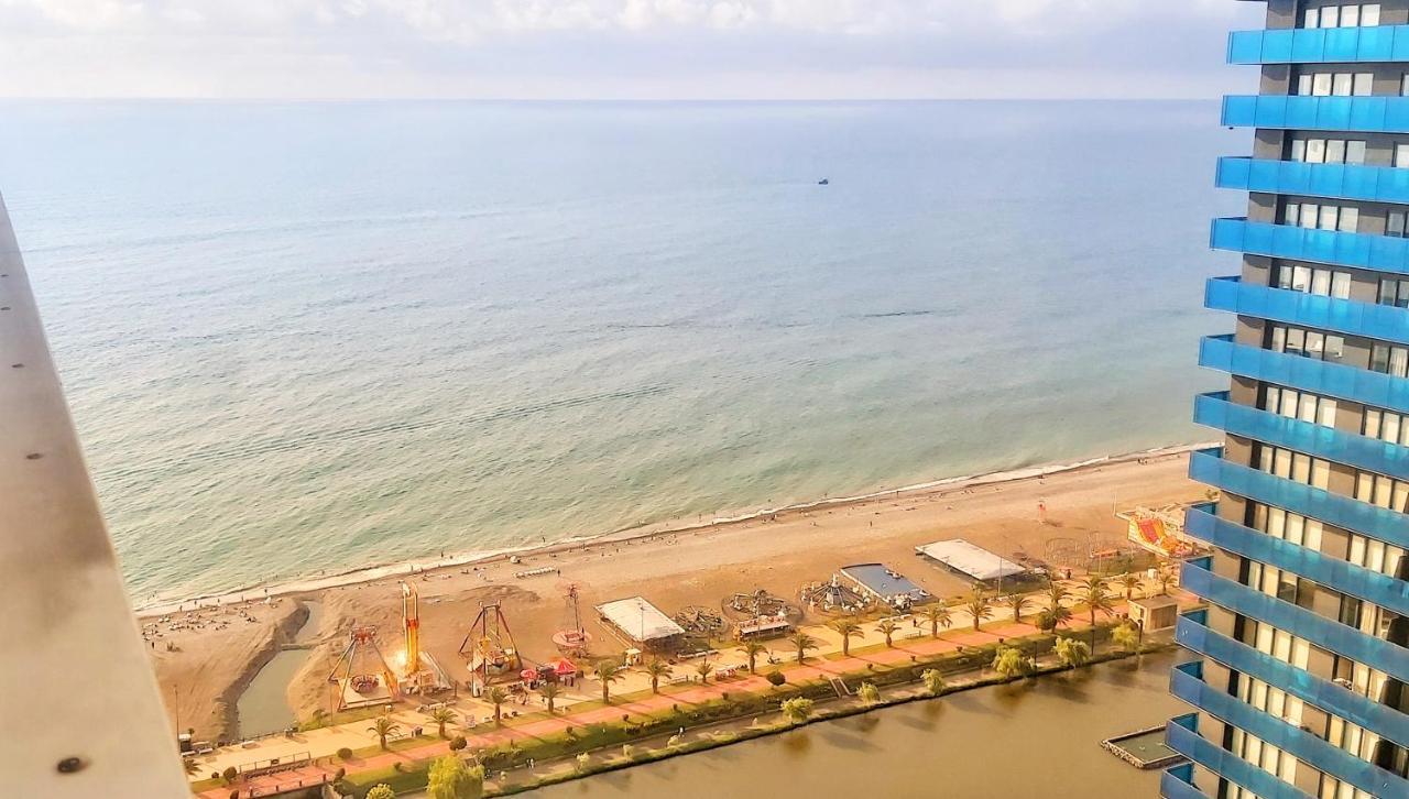 Luxury Sea View Orbi City Batumi Eksteriør billede