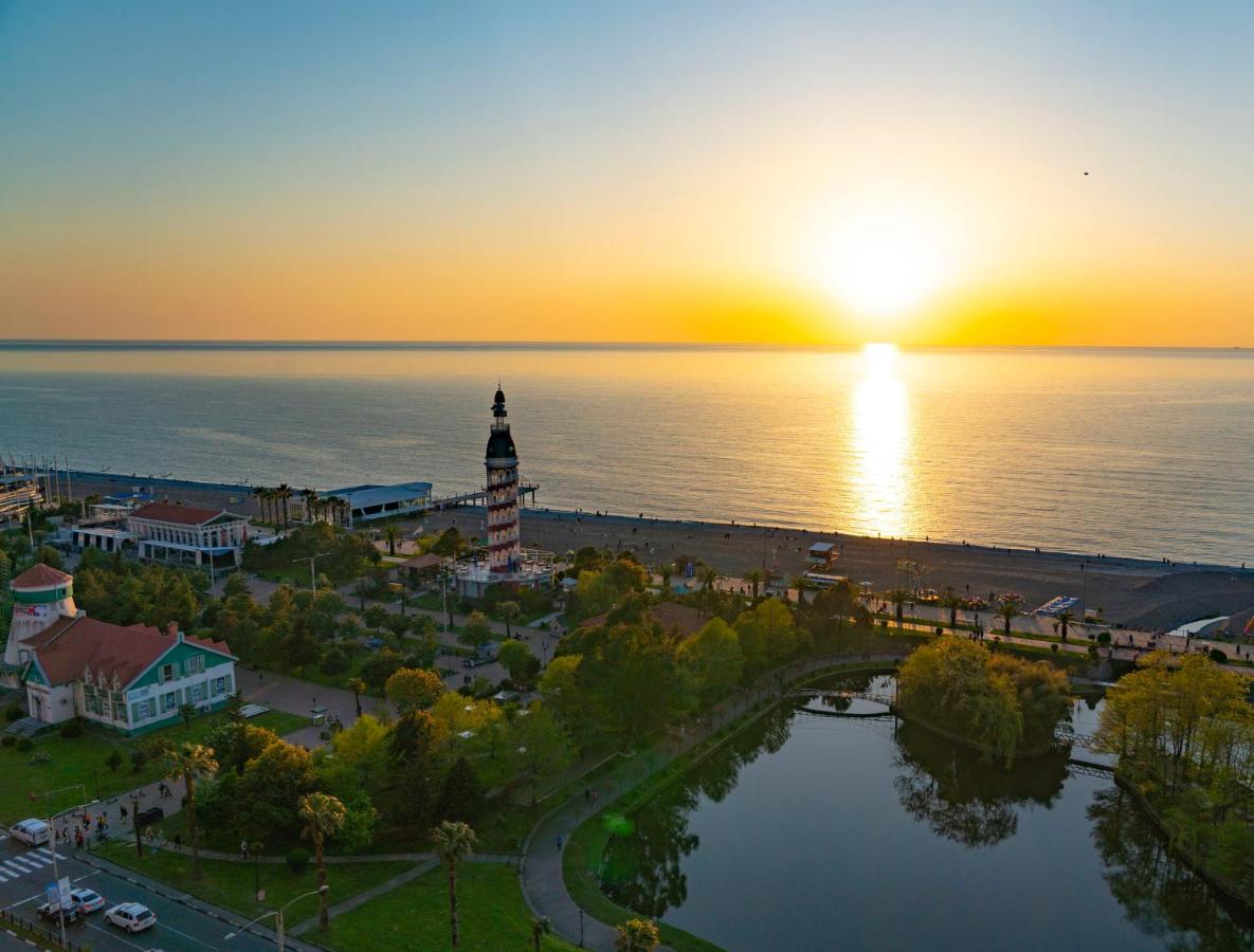 Luxury Sea View Orbi City Batumi Eksteriør billede